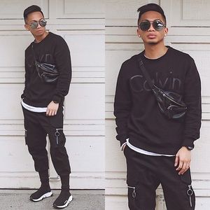 Calvin Klein Mens Black Long Sleeve Sweater TShirt